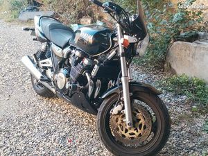 YAMAHA 1200 XJR