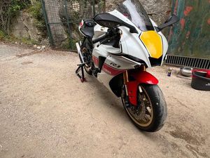 R1 60TH WORLD GP ANNIVERSARY