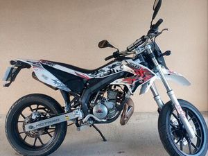 MOTO 50 CC DERBI