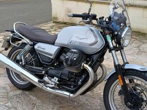 MOTO GUZZI V850 SPÉCIAL