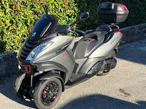 SCOOTER PEUGEOT METROPOLIS 400 RS CT OK VIERGE