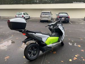 C-EVOLUTION BMW 100KM D'AUTONOMIE