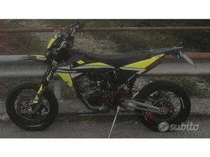FANTIC MOTARD PERFORMANCE 125 CC 4 TEMPI