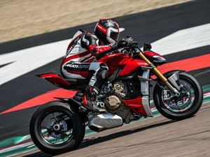 DUCATI STREETFIGHTER V4 S