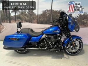 HARLEY-DAVIDSON STREET GLIDE BLACK OUT 117'' — MOTOREN | HARLEY-DAVIDSON — MARKTPLAATS