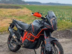 KTM 1290 SUPER ADVENTURE R