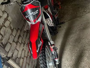 DIRT 250 GRANDE ROUE