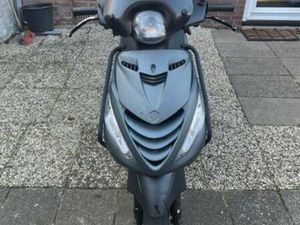 SCOOTER ZIP PIAGGIO 2016 — SCOOTERS | PIAGGIO — MARKTPLAATS