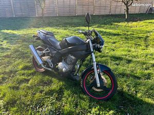 MOTO DAELIM ROADWIN 125