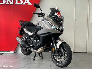 HONDA NT1100 BEIGE BOITE MÉCANIQUE - PROCHE DU NEUF
