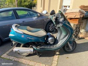 VENDS OU ÉCHANGE SCOOTER 125 PEUGEOT ELYSÉO