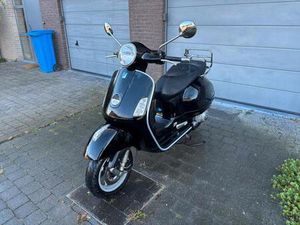 ② VESPA GTS 125