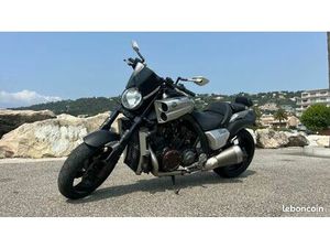 YAMAHA VMAX 1700 CC 2013 26.500 KM