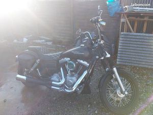 HARLEY DYNA STREET BOB