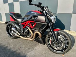 DUCATI DIAVEL RED CARBON 2014