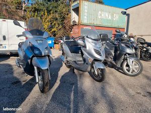 LOT 3 SCOOTERS APRILIA PIAGGIO KYMCO
