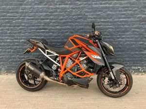 ② KTM SUPERDUKE R 1290 IN TOPSTAAT MET GARANTIE