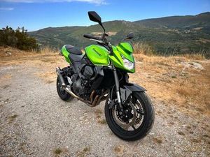 KAWASAKI - Z750
