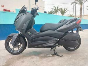 YAMAHA - XMAX 300