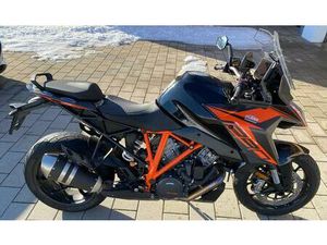 KTM 1290 SUPER DUKE GT 2.0