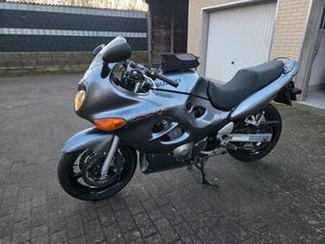 SUZUKI GSXF750 / GSX750F