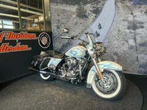 HARLEY-DAVIDSON FLHRC ROAD KING CLASSIC (BJ 2010) — MOTOREN | HARLEY-DAVIDSON — MARKTPLAATS