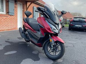 HONDA FORZA 125