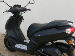 SCOOTER PEUGEOT KISBEE