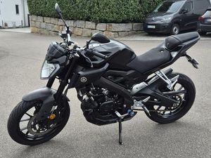 YAMAHA MT 125 MIT ABS SCHWARZ TOP ZUSTAND