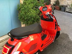 VESPA GTS SUPER SPORT 300
