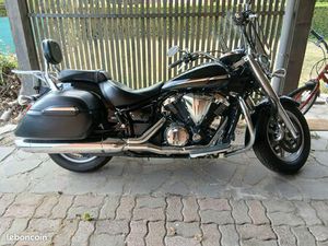 MOTO DE MARQUE YAMAHA 1300 XVS