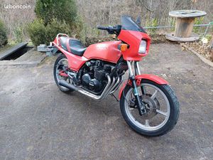 KAWASAKI GPZ 550