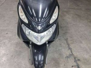 SUZUKI BURGMAN 150 NERO