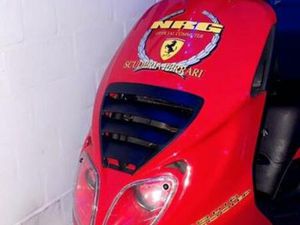 PIAGGIO NRG FERRARI — SCOOTERS | PIAGGIO — MARKTPLAATS