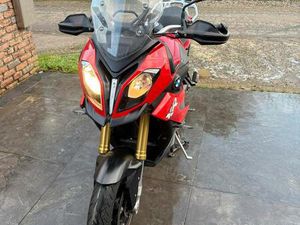 ② BMW S1000XR