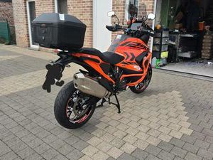② KTM 1290 SUPER ADVENTURE S 2024