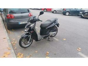APRILIA - SPORTCITY CUBE 300