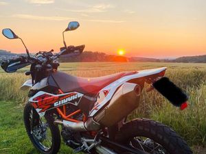 KTM 690 ENDURO R -TÜV11/27-REIFENNEU