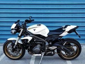 TRIUMPH - STREET TRIPLE 660S A2