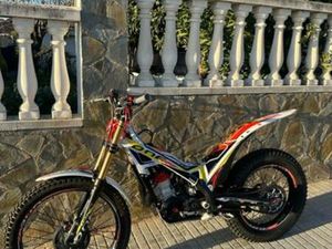 TRS MOTORCYCLES - RR 300 2025