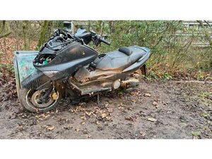 YAMAHA T-MAX 500 OHNE PAPIERE - BASTLERFAHRZEUG