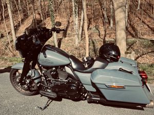HARLEY-DAVIDSON STREET GLIDE ST J&H GUNSHIP GRAU (TAUSCH)!