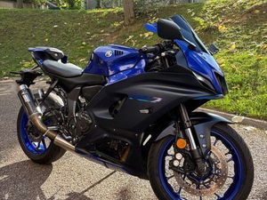 YAMAHA R7 A2