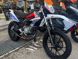 MOTO GILERA SMT 50 CC 2T 2018 PAYABLE EN PLUSIEURS FOIS