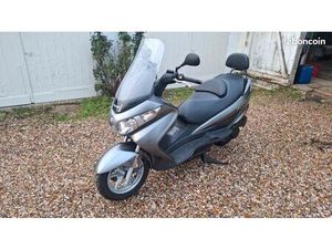 SUZUKI 125 BURGMAN GRIS