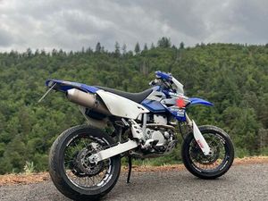 SUZUKI 400 DRZ