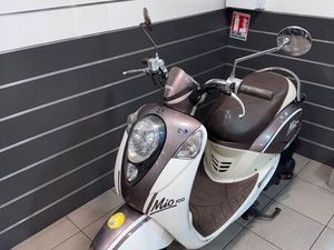 SCOOTER SYM MIO 100 MARRON ET BLANC GARANTI 3 MOIS