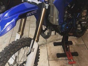 85 YZ A ÉCHANGER