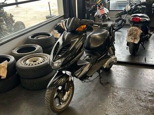 YAMAHA AEROX 100 CC