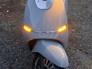 ② SCOOTER KSR MOTO CRUZER 50 CC
